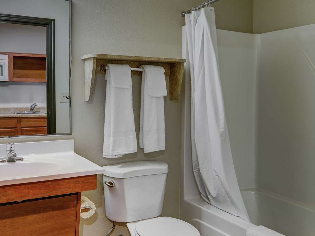 Woodspring Suites Ankeny Des Moines الغرفة الصورة