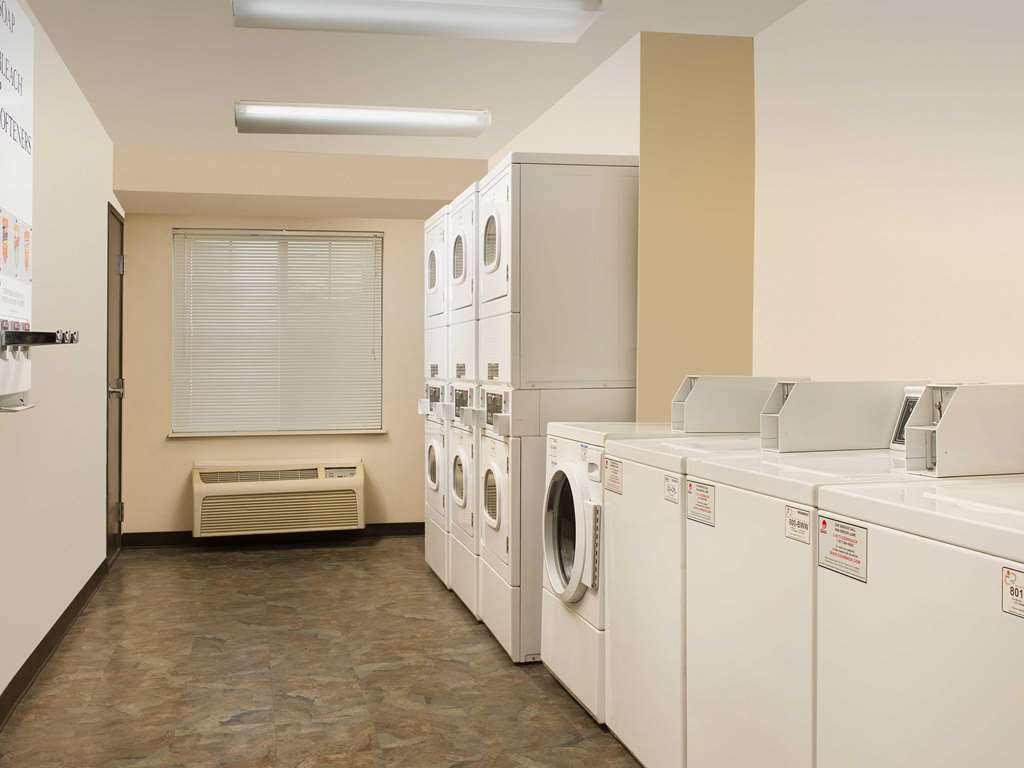 Woodspring Suites Ankeny Des Moines المرافق الصورة